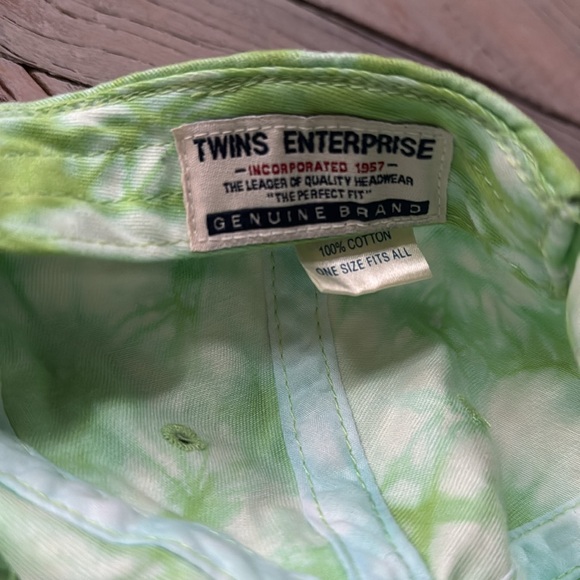 Baseball Cap - Picture 3 of 5